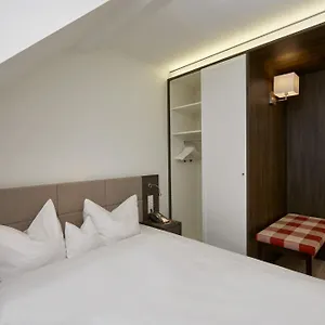 Hotel H+, Norimberga